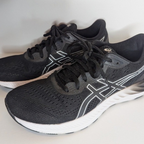 Asics Gel-Excite 8 SNEAKERS SZ 8 Black White Women Running Shoes - Picture 2 of 8